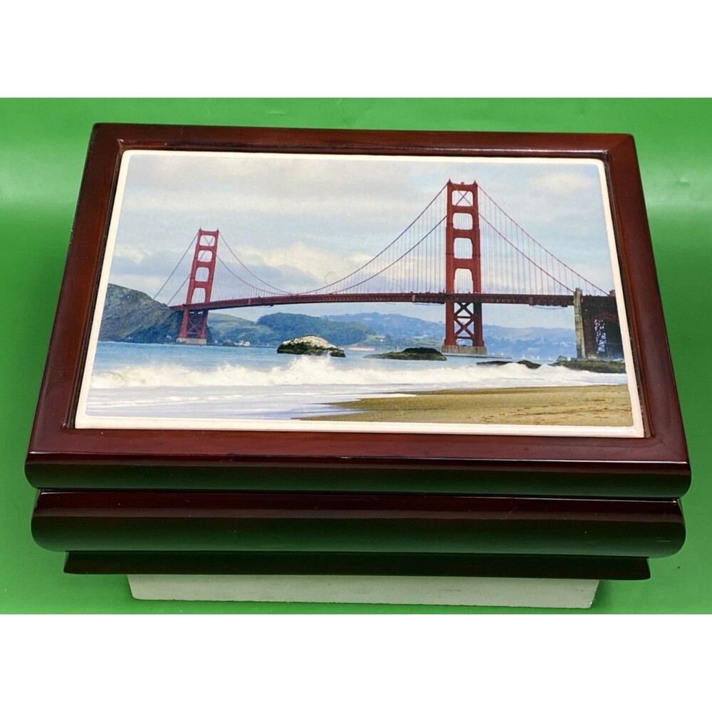Memory Boxes by Melody Jewelry and Music Box "I Left My Heart In San Francisco"